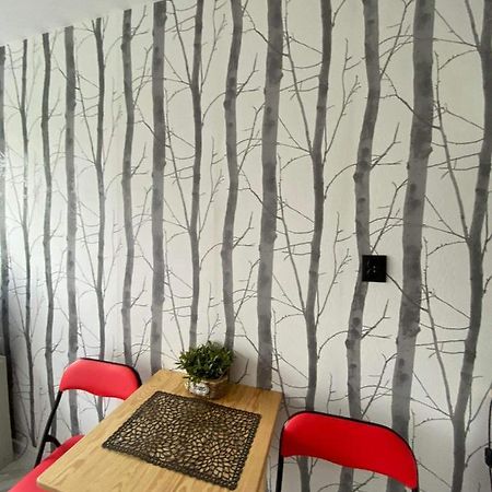 Night Host Robotnicza Apartment Вроцлав Екстериор снимка