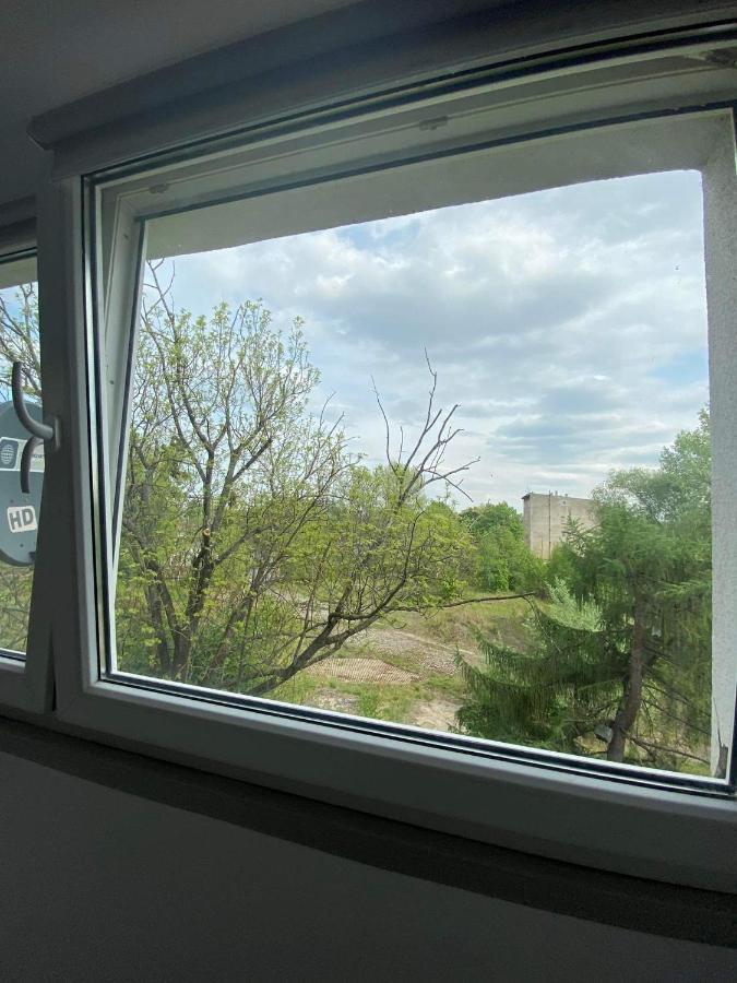 Night Host Robotnicza Apartment Вроцлав Екстериор снимка
